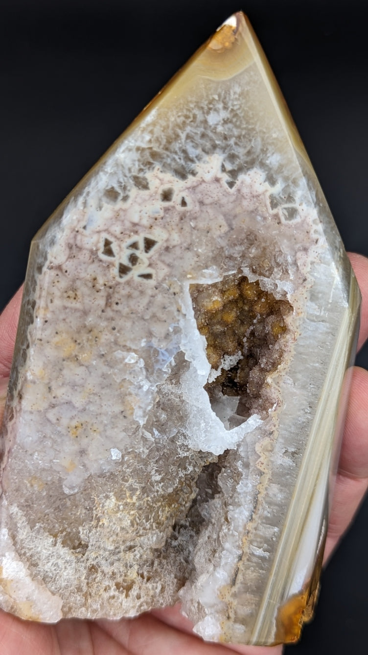 Polished Agate Point Tower